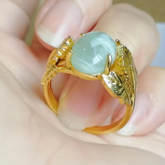 Delicate Gold Metal Leaves Blue Resin Maple Leaf Ring - Picture 5 of 9